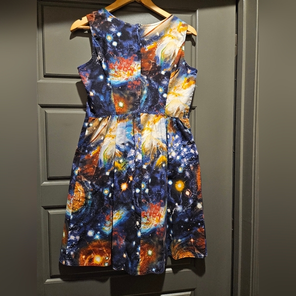 Galaxy Dress With Pockets - Picture 2 of 5